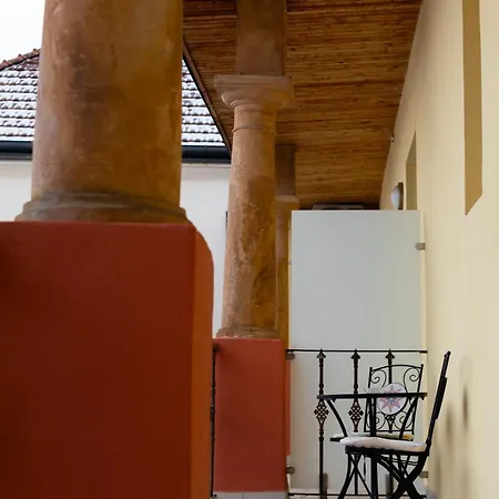 Kralovske Lazne Pensionat Poděbrady