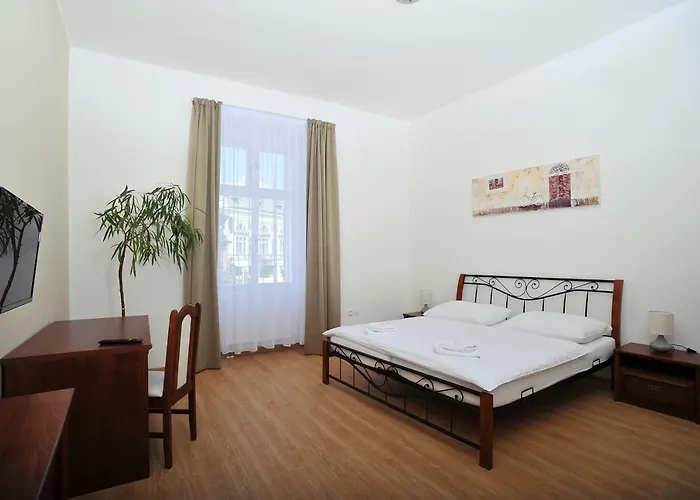 Kralovske Lazne 게스트하우스 포데브라디